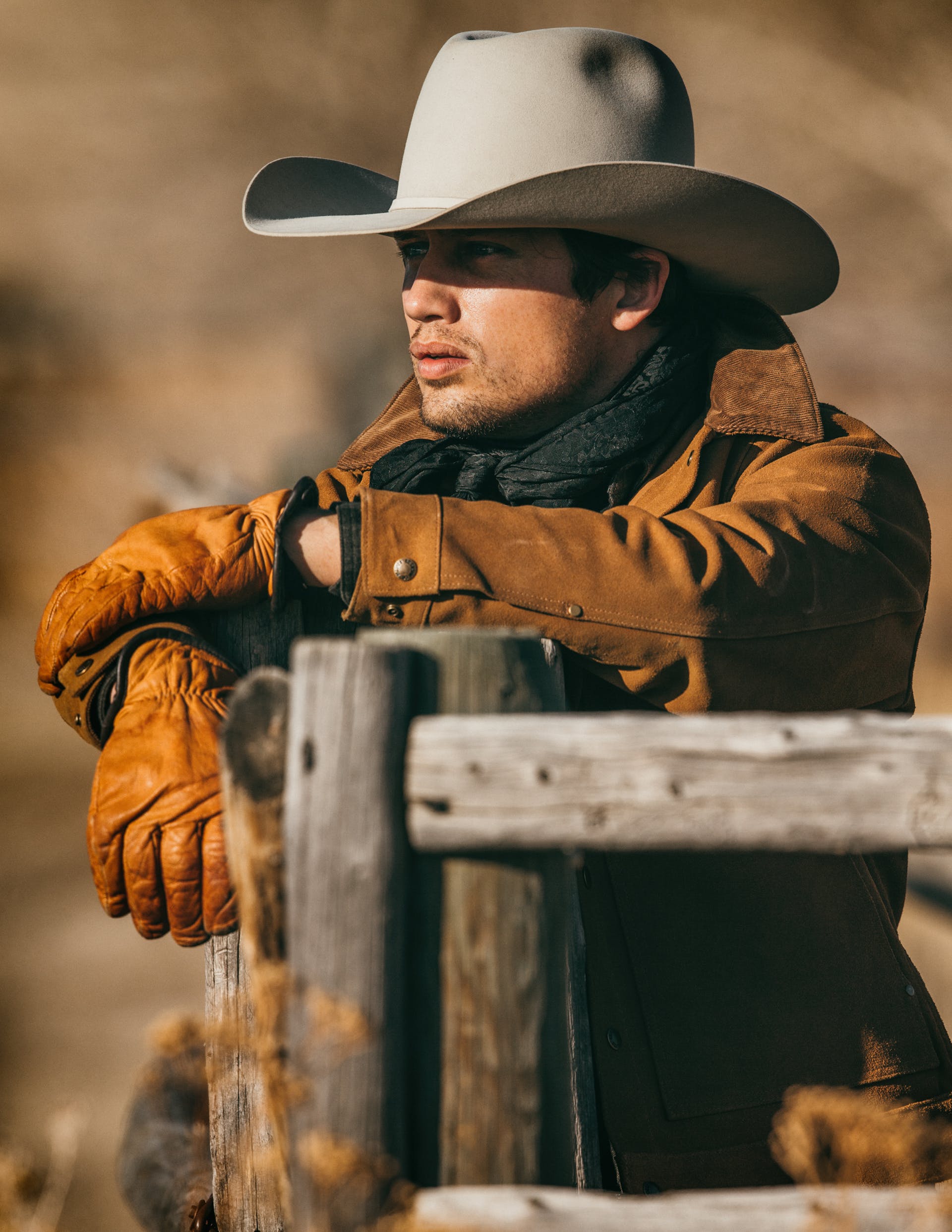 filson leather cruiser